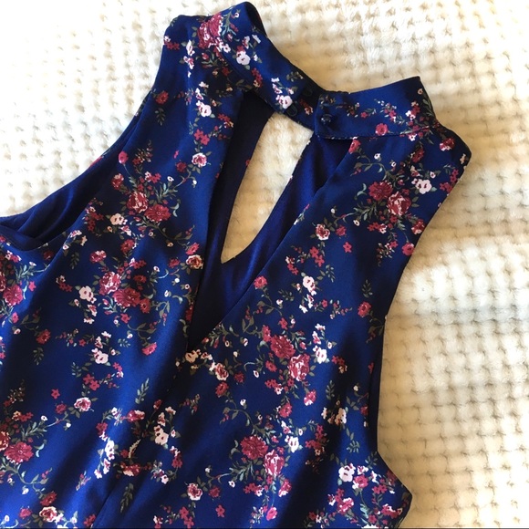 Floral Mini Dress - Picture 2 of 5
